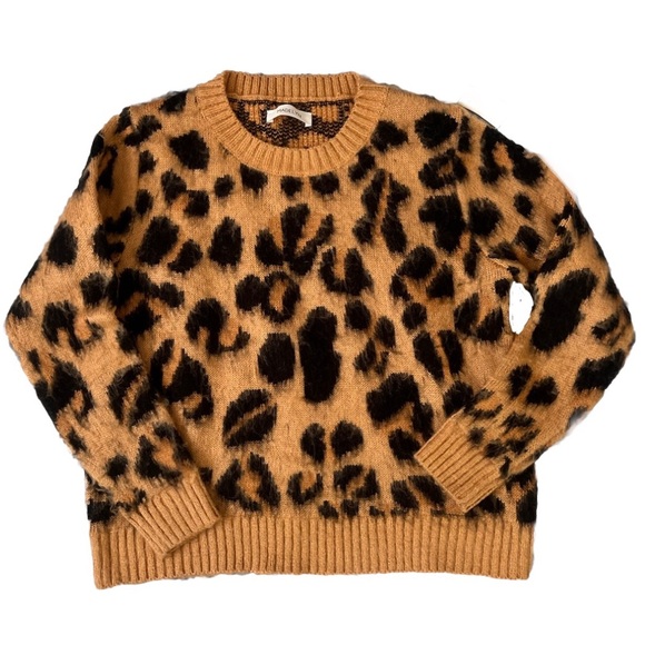 Madelyn Brand Leopard 🐆 Print Fuzzy Sweater M - Picture 2 of 5